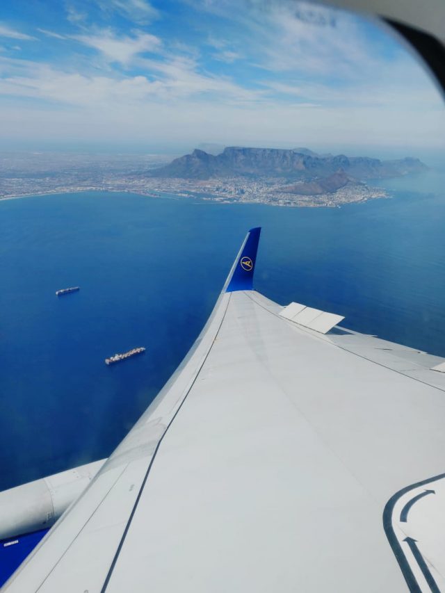 Kapstadet mit Tafelberg aus der Luft
